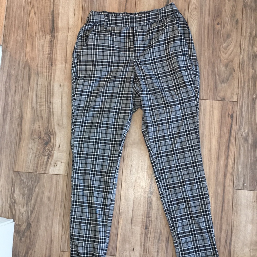 Hot topic girls pants